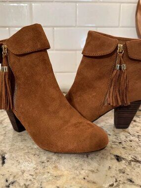 Women’s Report ankle boots